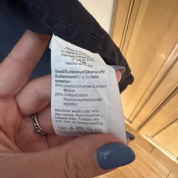 J. Crew Men's Navy Blue Button-Up Shirt 100% linen - Picture 4 of 5